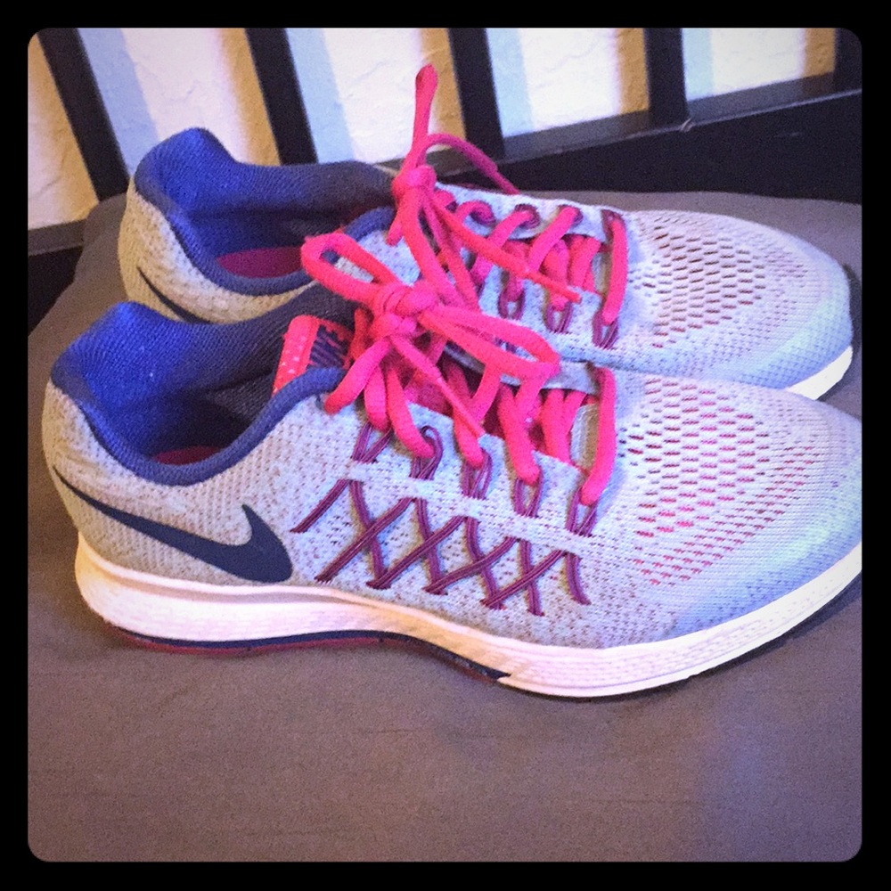 NIKE Zoom Pegasus 32 Running Shoes